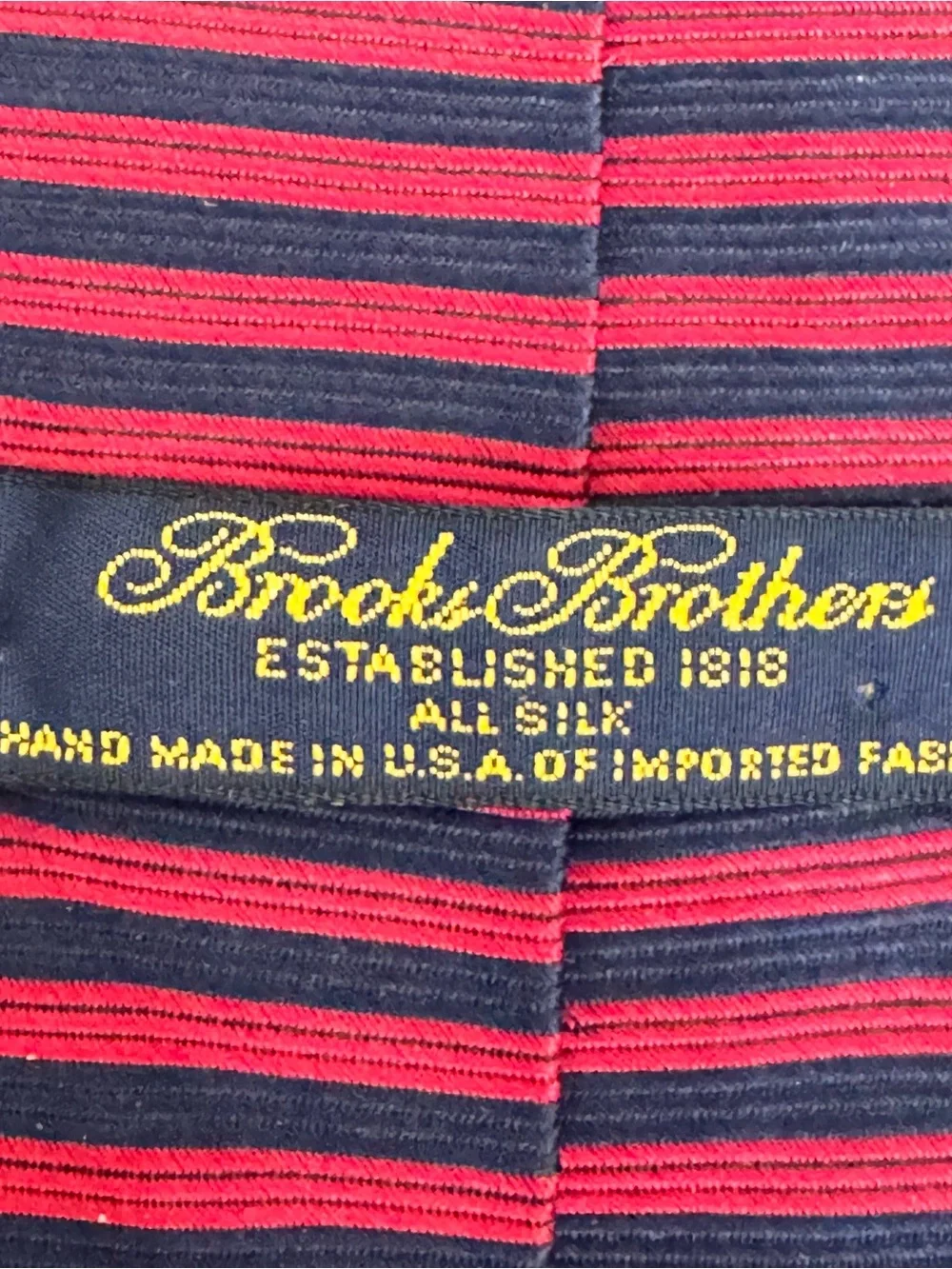 Brooks Brothers Men’s Necktie Navy and Red Striped Silk Tie